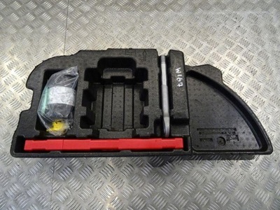 Mercedes gle w167 набір ремонтний трикутник фото №1