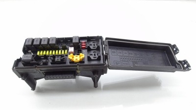 Коробка предохранителей jeep commander 04692114ac фото №1