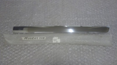Peugeot 107 2009-2012 молдинг хром бампера перед фото №1