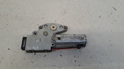 Моторчик люк 1638200742 mercedes ml w163 фото №1