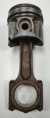 Поршень шатун volvo s40 ii c70 ii v50 2.0 d 085190 фото №1