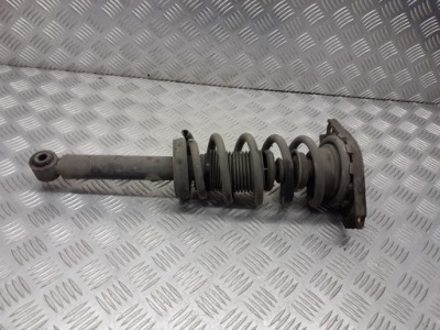 Амортизатор правый задняя nissan primera p12 kombi фото №1