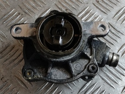 Насос вакуум renault master 2.5dci 8200102535 фото №1