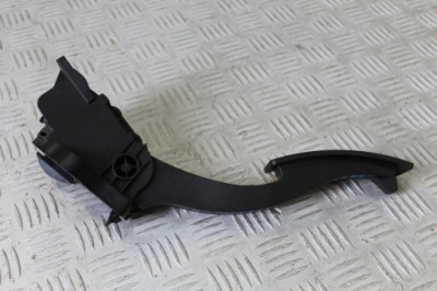 Педаль газа a-klasa w176 amg lift a2463001604 фото №1