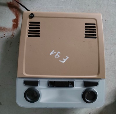 Bmw e90 e91 лампа потолочный бежевая фото №1