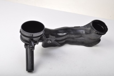 Volvo оригінальний номер 31370135 патрубок шланг повітря резонатор фото №1