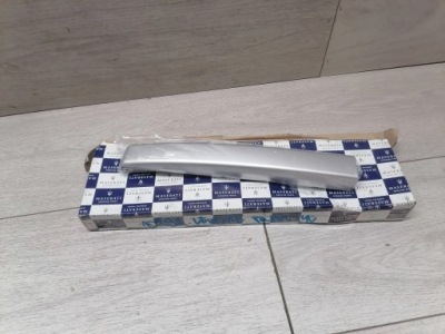 10292. levante заглушка рейлинг правый  задняя 670065872 фото №1