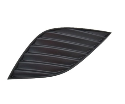 Toyota camry 2017 - решётка радиатора бампера правый фото №1