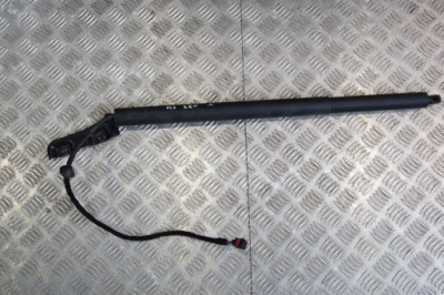 Левый правый амортизатор привод крышки levante фото №1