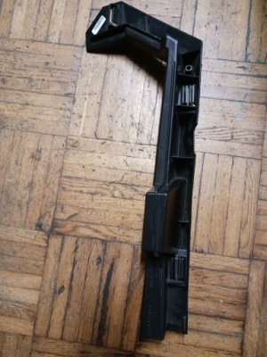 Правий кронштейн решітка trafic vivaro iii 93452300 фото №1