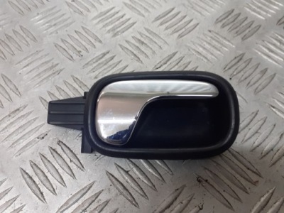 Ручка правая задняя внутренняя audi a4 b5 фото №1