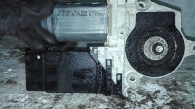 Моторчик скло перед правий 101431-202 фото №1