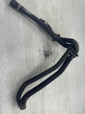 Шланг пабтрубок  трубка воды mercedes glc coupe x253 15-22 a2135010982 труба воды фото №1