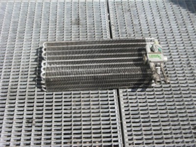 Mercedes actros mp1 радиатор кондиционера конденсатор отопителя фото №1