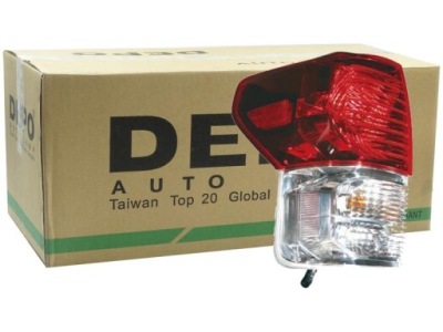 Фара задній toyota tundra 10- фото №1