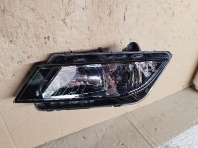 Протитуманна фара правий перед seat toledo 6j9941702a фото №1