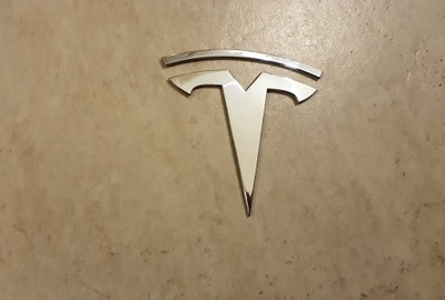 TESLA MODELIS Y EMBLEMA LOGO PRIEK. 1494949-00-A 