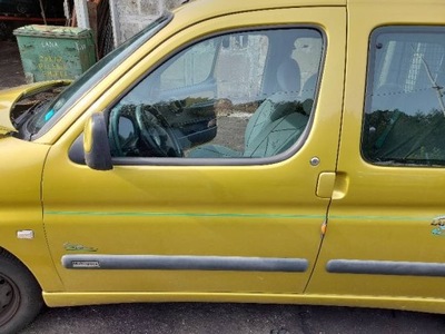Дверь левая передние citroen berlingo фото №1