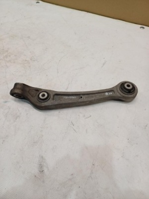 Важіль правий audi a4 8k0407156b фото №1