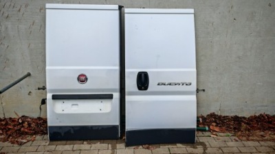 Дверь правое правый задний  fiat ducato рестайлинг  2015 rok оригинал лак 549 l2h1 фото №1