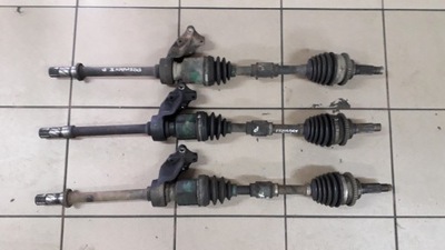 Mazda premacy дизель привідний вал права комплектна фото №1