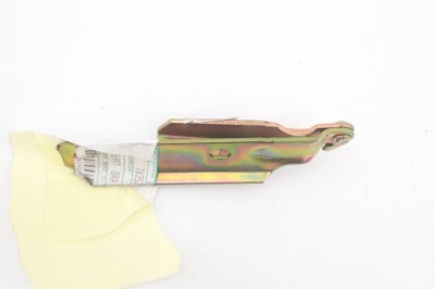 Fiat uno 89-95 петля капот правий oem 7635241 фото №1