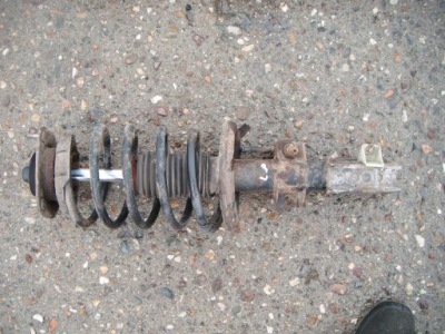 Volvo v70 ii 00 - 07 d5 амортизатор пружина фото №1