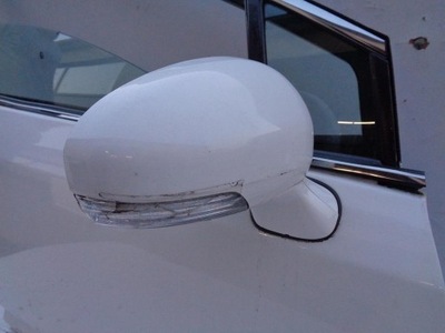 Зеркало правое toyota avensis t27 040 фото №1