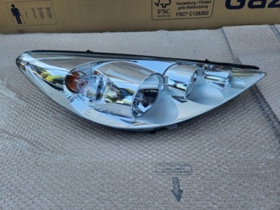 Peugeot 206 + plus лампа правая 98-12 фото №1