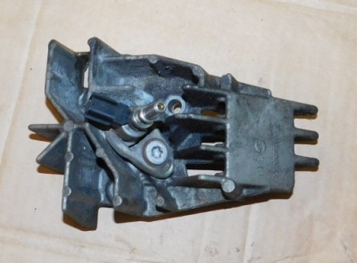 Qashqai j10 +2 lift 1.5 dci кронштейн + инжектор форсунка dpf 8200771226 фото №1