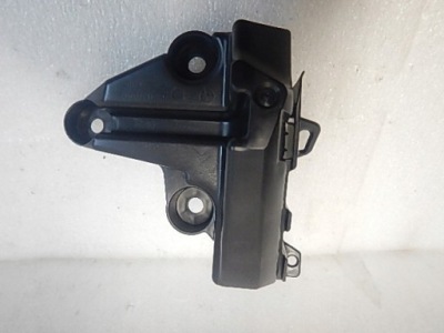 Citroen c4 ii hb правий напрямна бампера задня фото №1