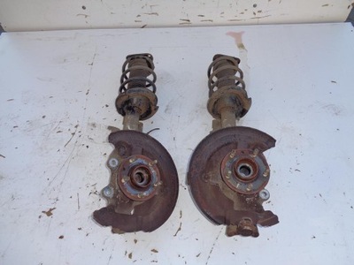 Поворотний кулак правий перед volvo v40 ii 1.6 d2 фото №1