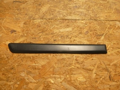 Skoda yeti молдинг боковая дверь правая правый задняя фото №1