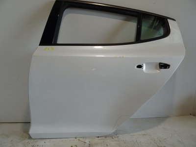 Kia stinger gt левая задние дверь фото №1