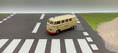 1:87 BREKINA VW T1 BUS - AMBULANZA