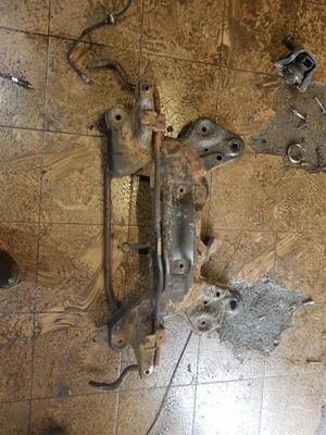 Подрамник подрамник peugeot 208 фото №1