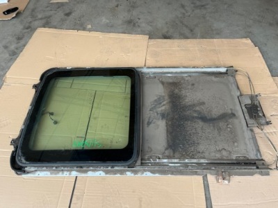 Люк subaru forester 1997-2002 kompletny фото №1