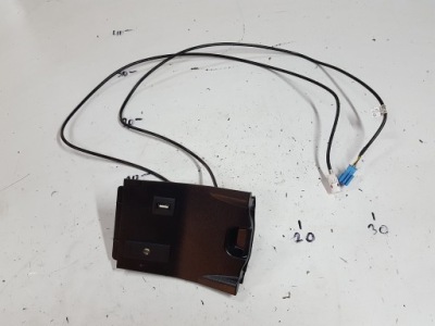 Mercedes b w246 10r- разъём usb aux фото №1