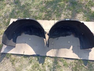 Підкрилок праве задній mercedes w156 x156 gla amg фото №1