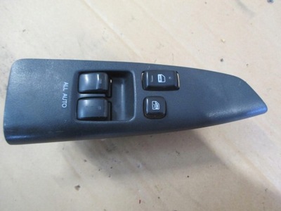 Corolla verso 01-04 панель окон 84040-13060 фото №1