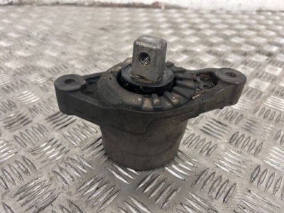 Кронштейн двигателя maserati quattroporte 06700048700 фото №1
