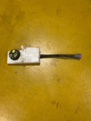 Бачок рідина гальмівний ford kuga mk2 1.5 фото №1