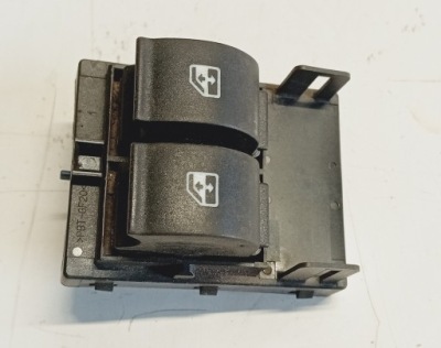 Панель скло лівий перед opel combo d fiat doblo ii фото №1