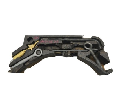 Jaguar xe 14r вкладиш колеса пінополістирол підйомник болт фото №1