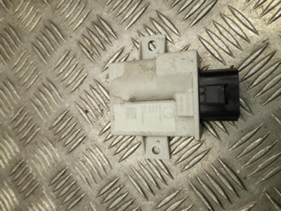 Alfa romeo stelvio 2.0t q4 модуль насоса топлива блок управления 00505707460 фото №1