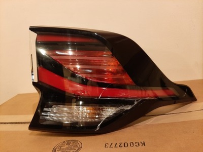 Kia sportage v лампа правый задняя 92402-r2000 фото №1