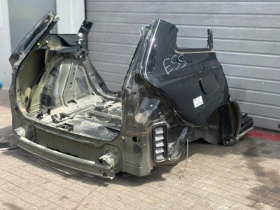 Volvo xc60 ii чверть крила правий задня pas гібрид 2019r. фото №1