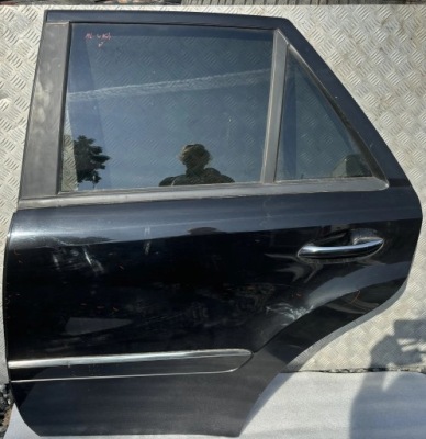 Дверь левый задний  задние комплект  mercedes ml w164 c197 оригинал фото №1