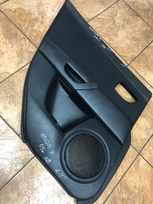 Обшивка левый задняя mazda 3 1.6b 05r. hb фото №1