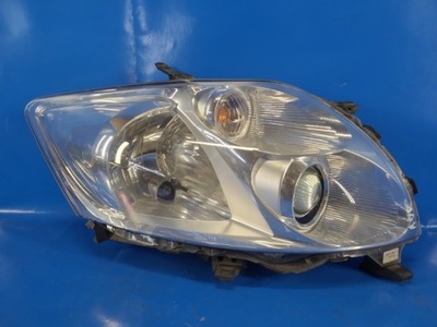 TOYOTA AURIS 06-12 - FARO DERECHA 81110-02470  